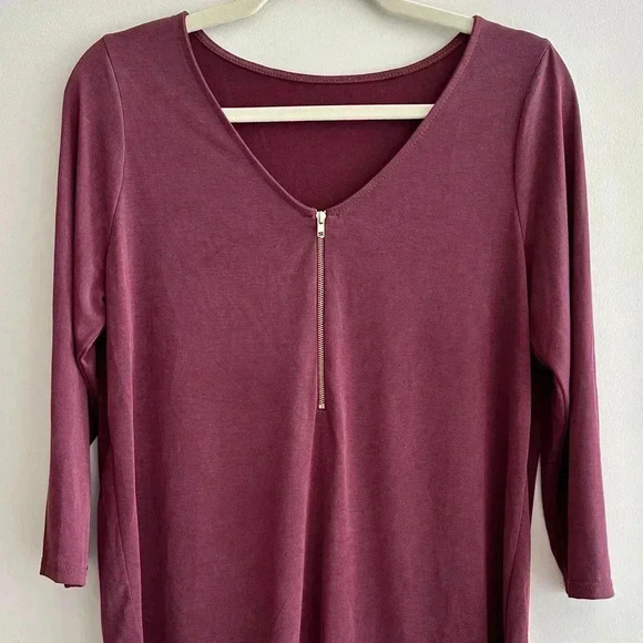 Green Envelope 3/4 Length Sleeve Zippered Blouse, Wine/Berry, Size Medium - Picture 1 of 16